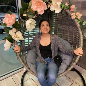 Meet your Posher, Komal